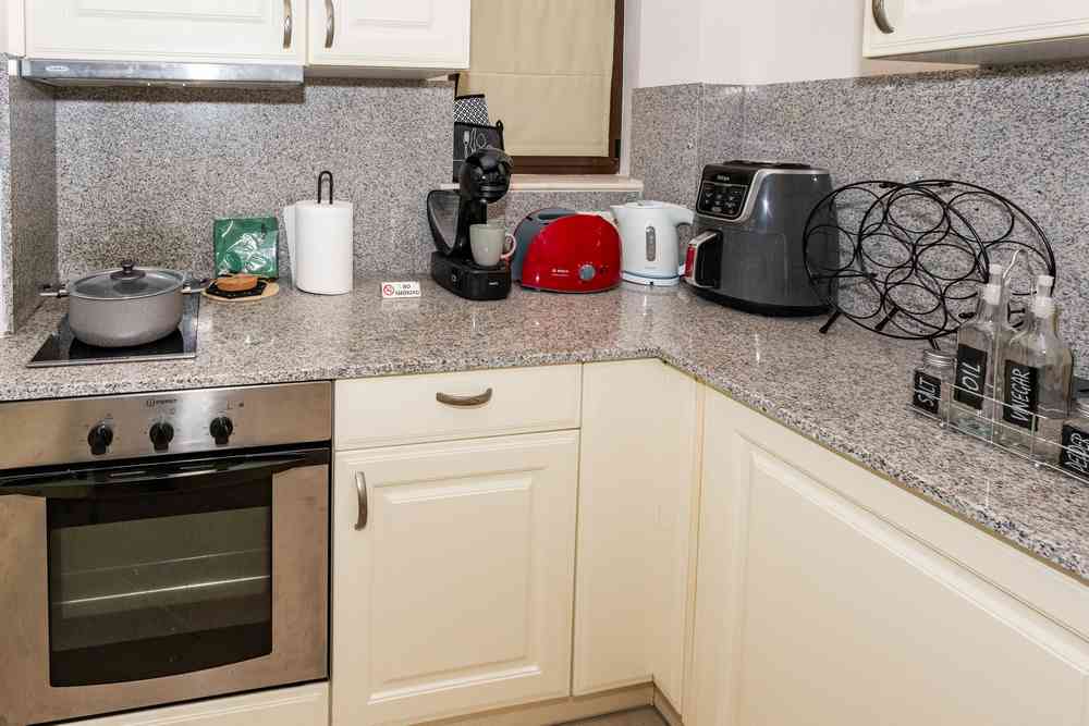 Kitchen appliances: coffee machine, toaster, air fryer